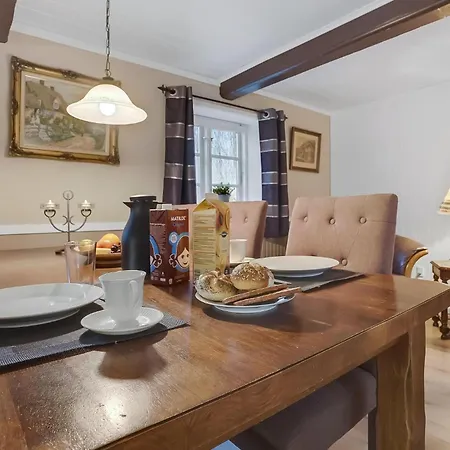 2 Bedroom Cozy In Apartamento